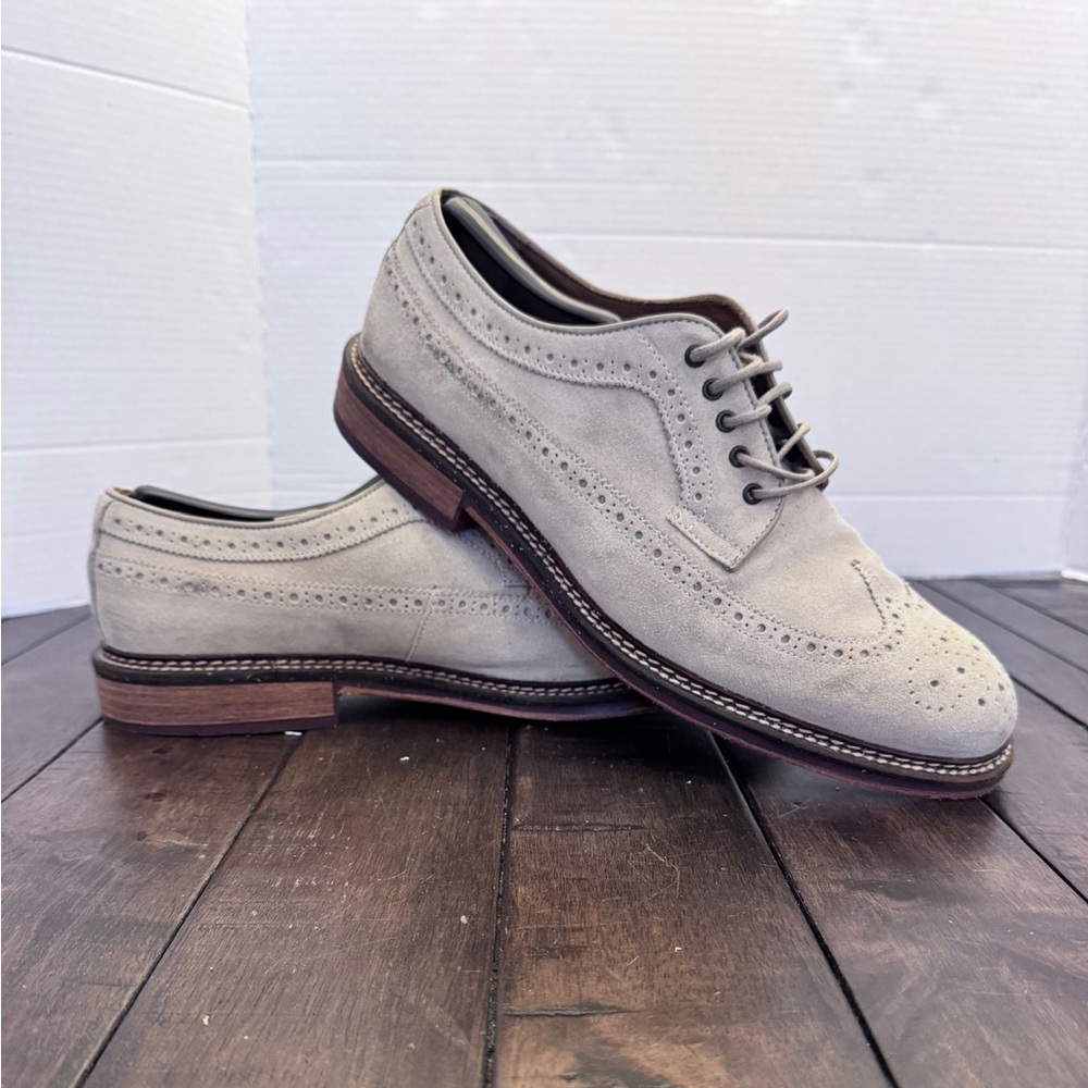 Classic Men's Suede Wingtip Derby - Light Gray